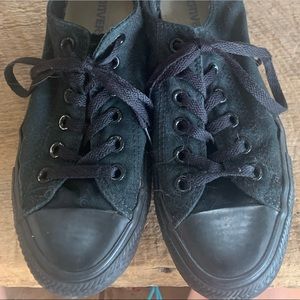 Converse all stars men size 5 women size 7